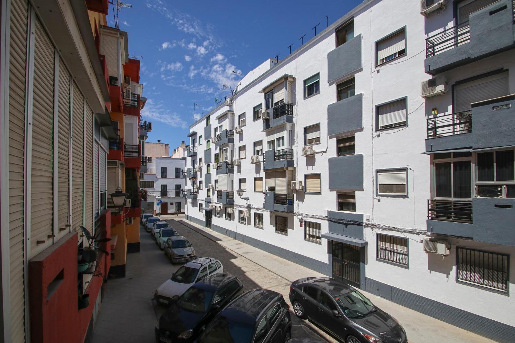 Apartment Spacious 2 Bedroom In The Heart Of Triana Sevilla